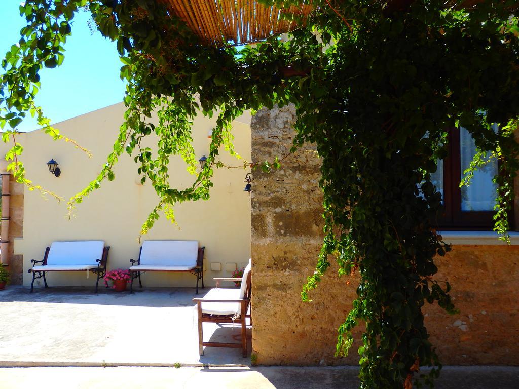 Baglio Cofano Rooms & Relax Кустоначи Экстерьер фото