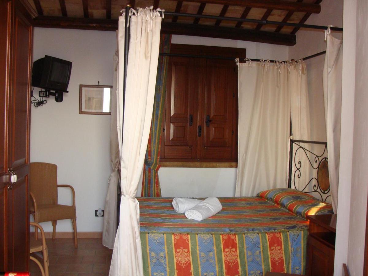 Baglio Cofano Rooms & Relax Кустоначи Номер фото